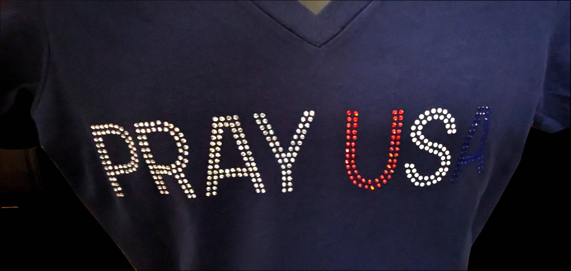 PRAY USA BEAUTIFUL RHINESTONE T SHIRT The Best thing you can do to show up for our Country - Top Drop Viral